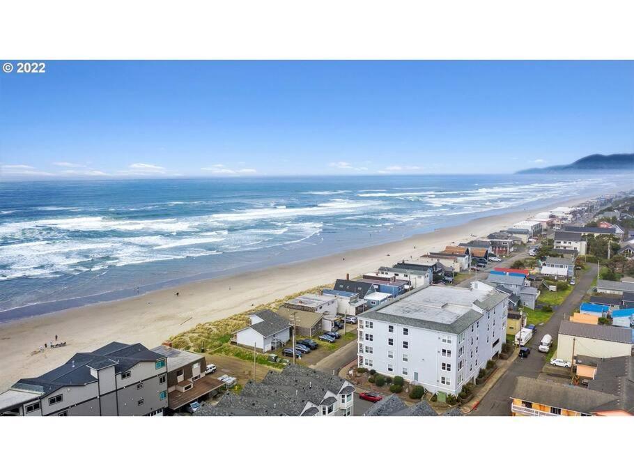 Rockaway Oceanview Condo,Steps To The Beach & Downtown,W&D, Wifi Rockaway Beach Exterior foto